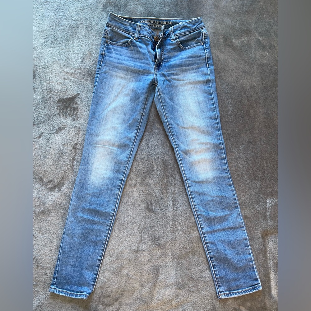 AE High Rise Jeans